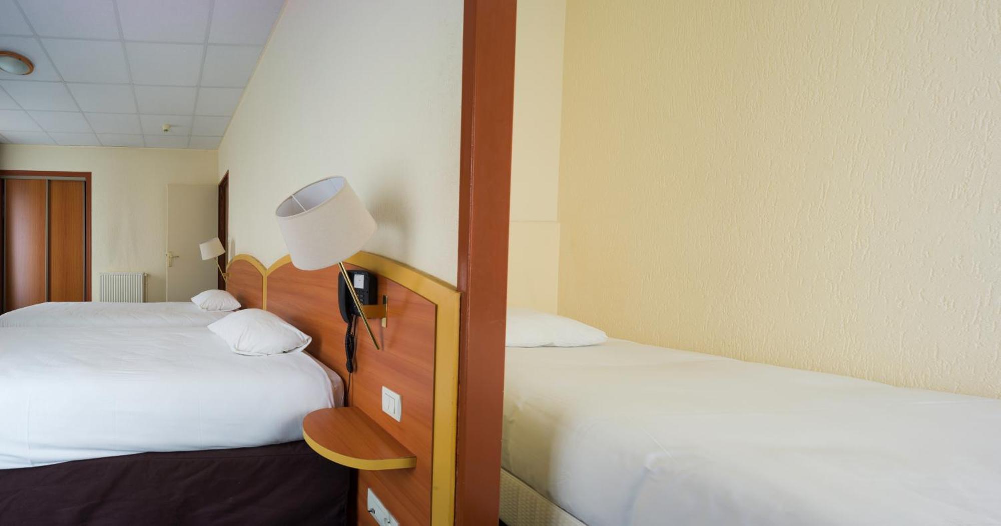 Kyriad Hotel Lamballe Buitenkant foto