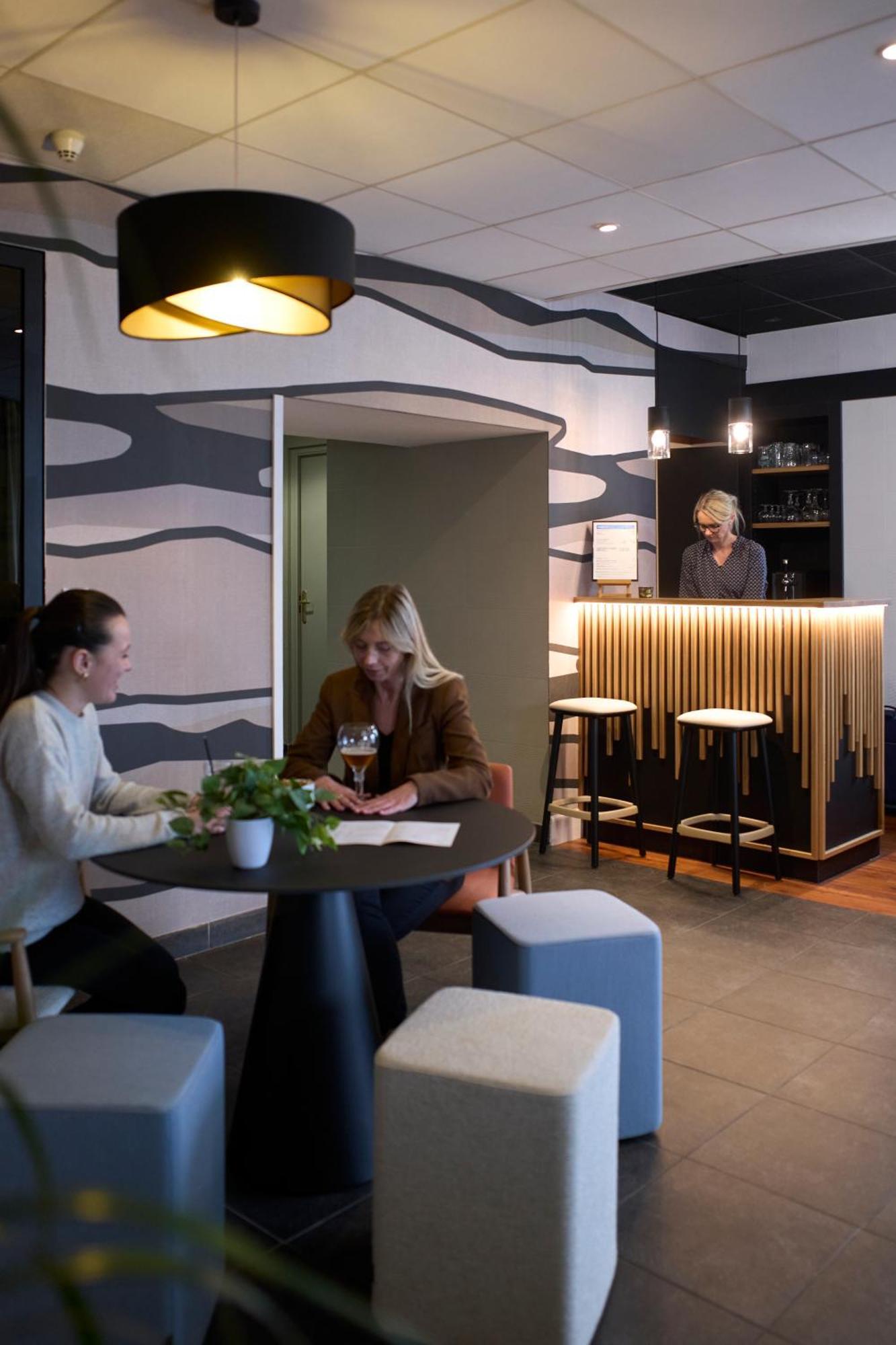 Kyriad Hotel Lamballe Buitenkant foto