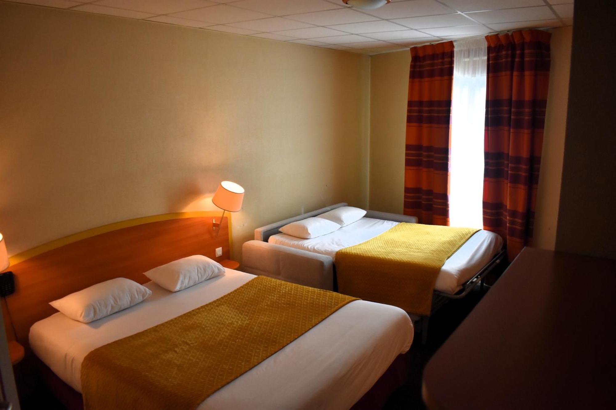 Kyriad Hotel Lamballe Buitenkant foto